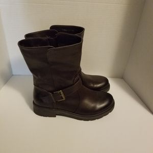 Brown Mid Calf Boot (10W)